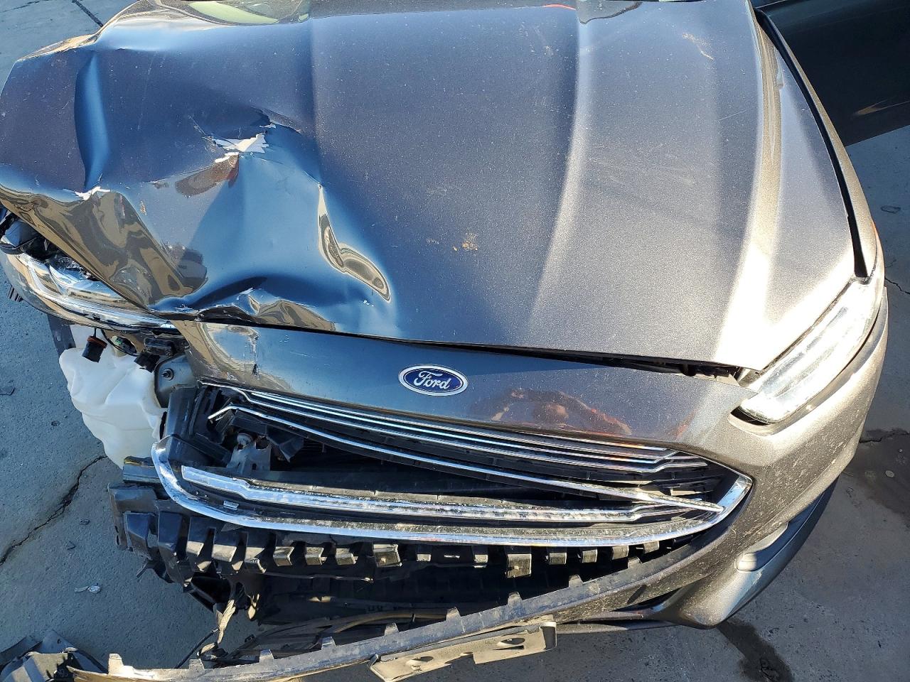 2015 FORD FUSION SE photo 11