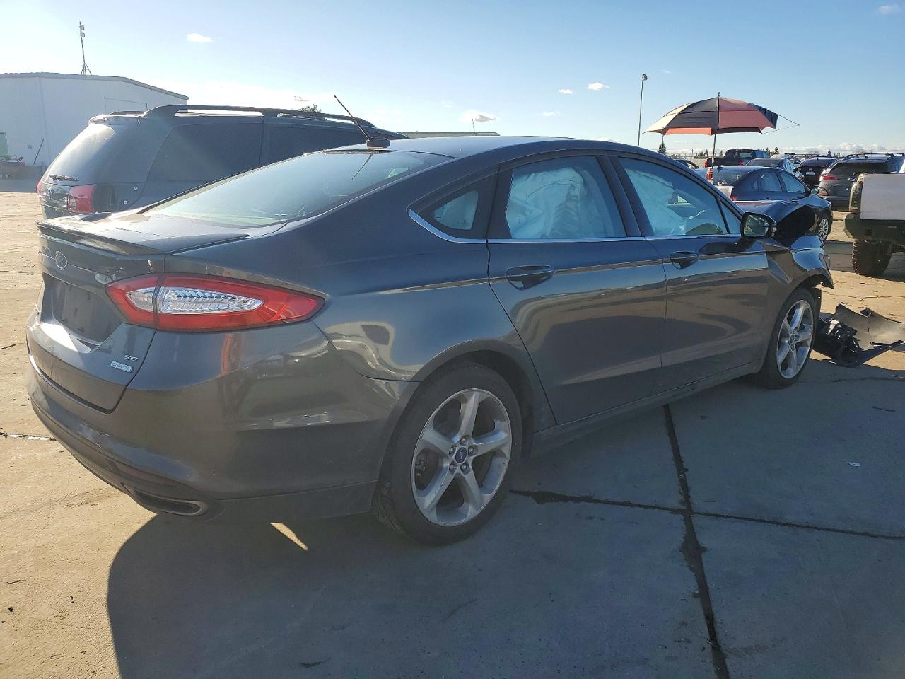 2015 FORD FUSION SE photo 3