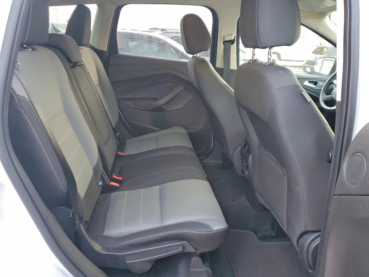 2016 FORD ESCAPE SE photo 11