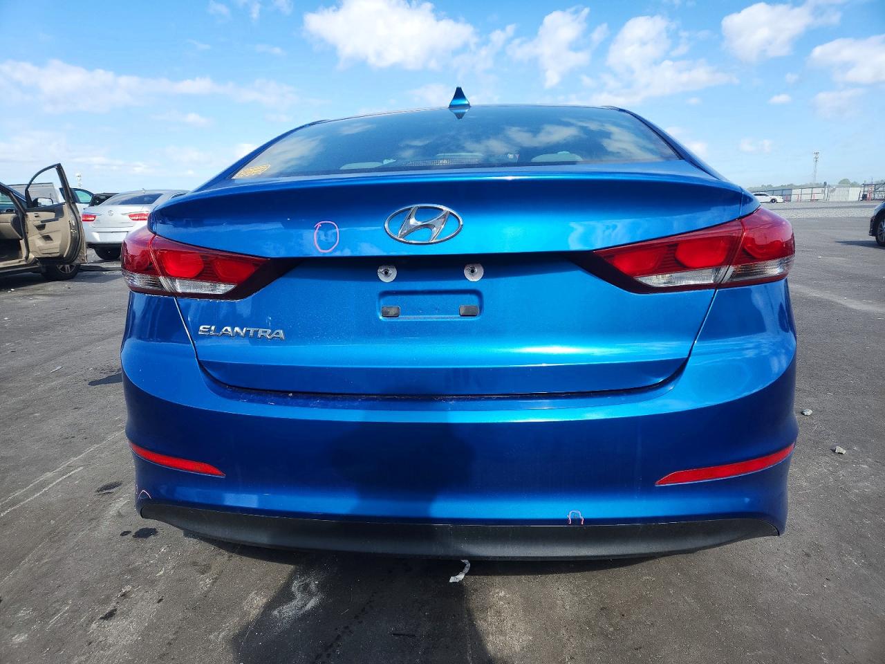 2018 HYUNDAI ELANTRA SEL photo 6