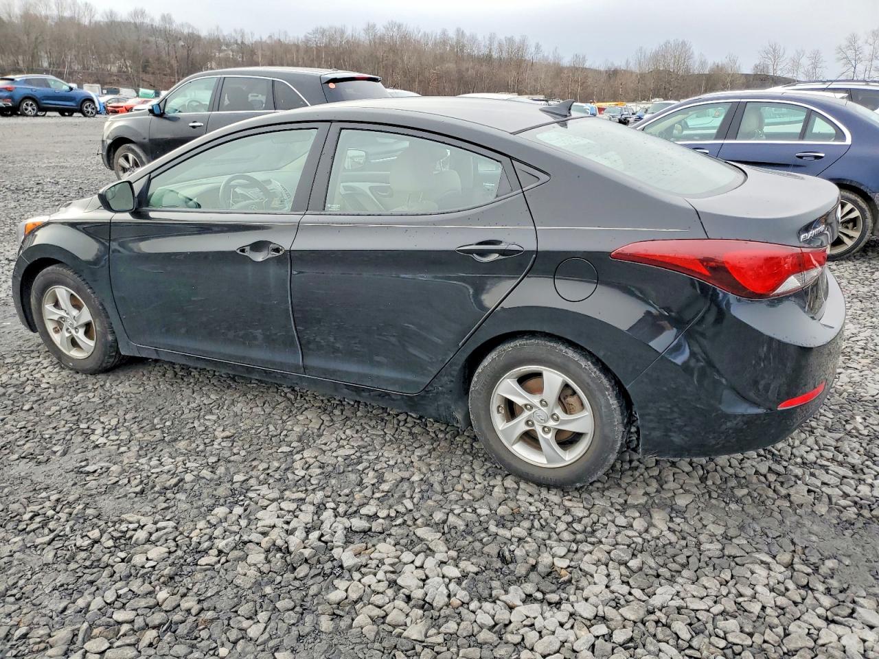 2014 HYUNDAI ELANTRA SE photo 2