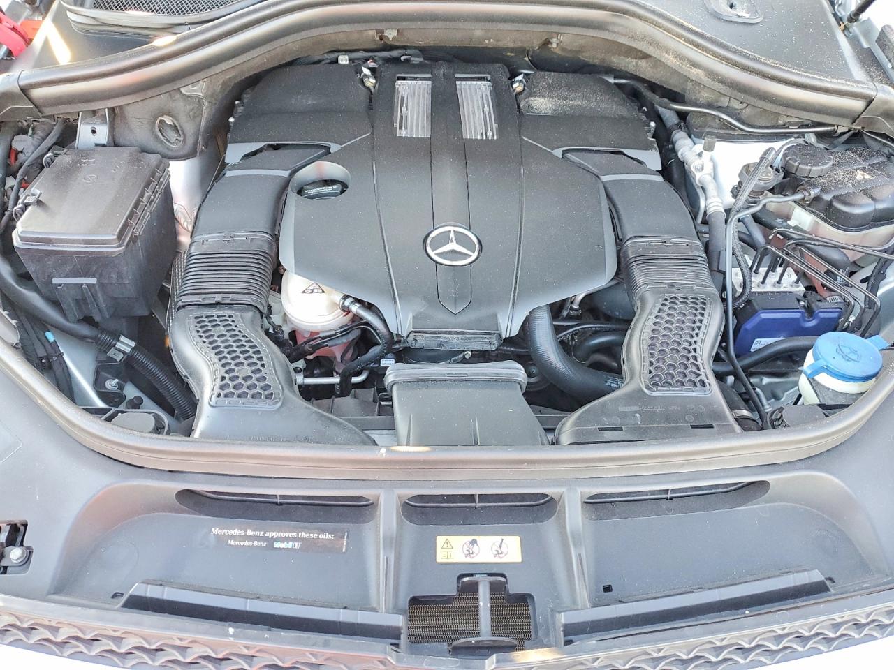 2015 MERCEDES-BENZ GL 450 4MATIC photo 23