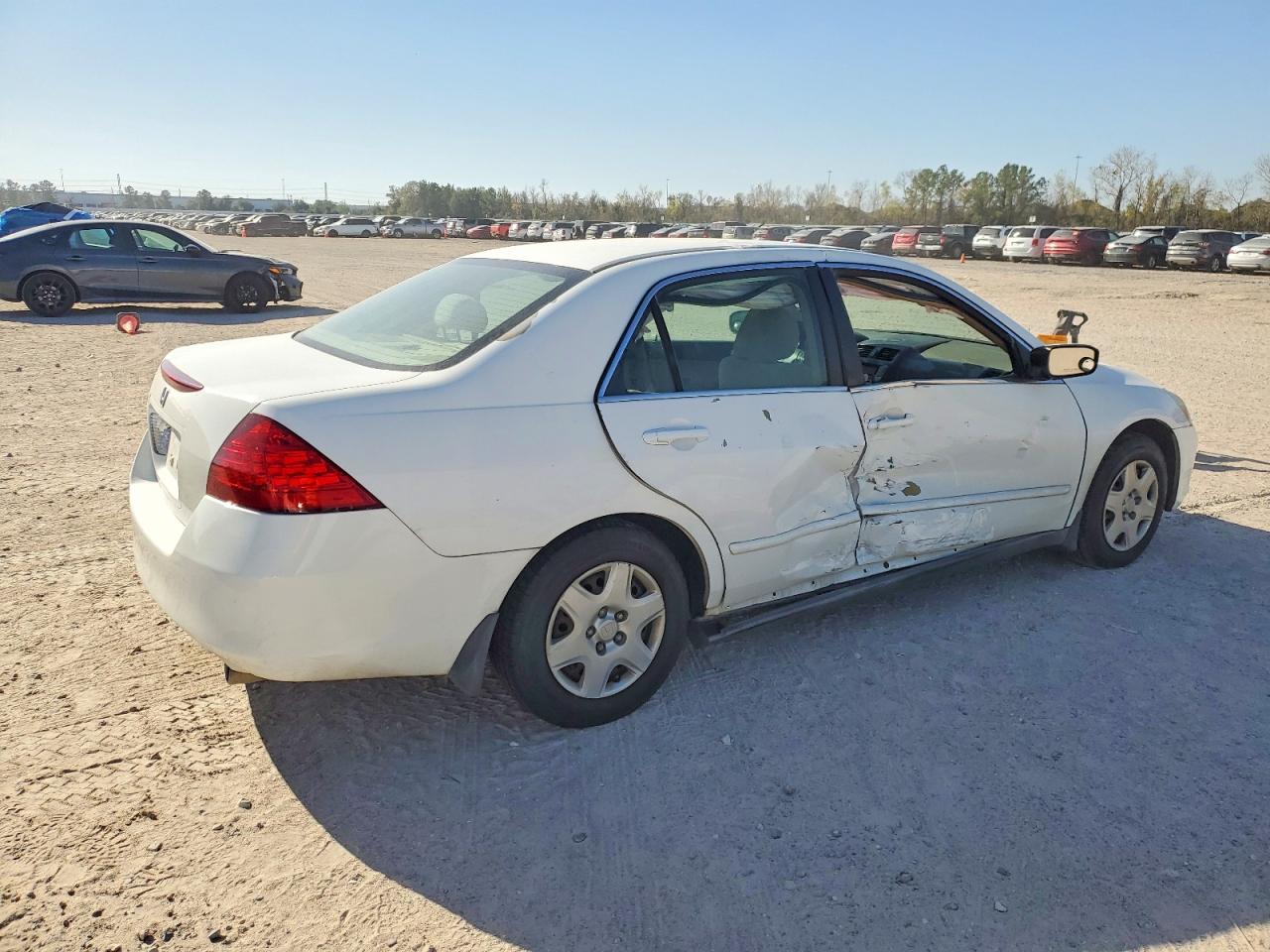 2007 HONDA ACCORD LX photo 3