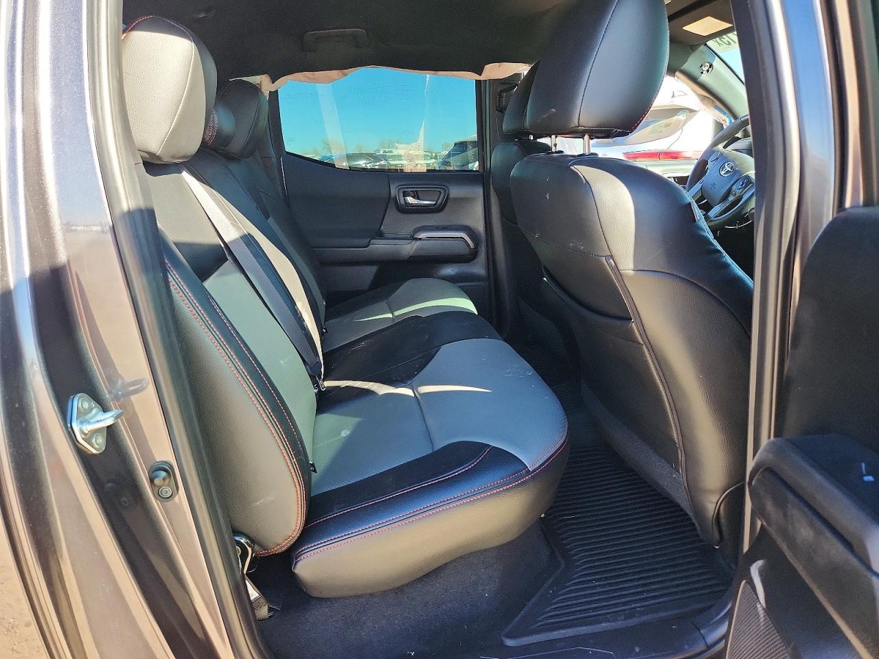 2021 TOYOTA TACOMA DOUBLE CAB photo 10