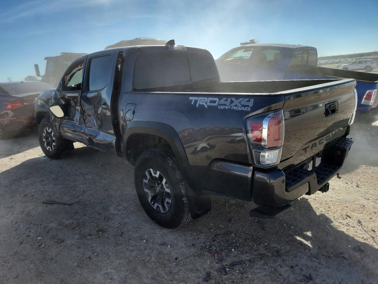 2021 TOYOTA TACOMA DOUBLE CAB photo 2