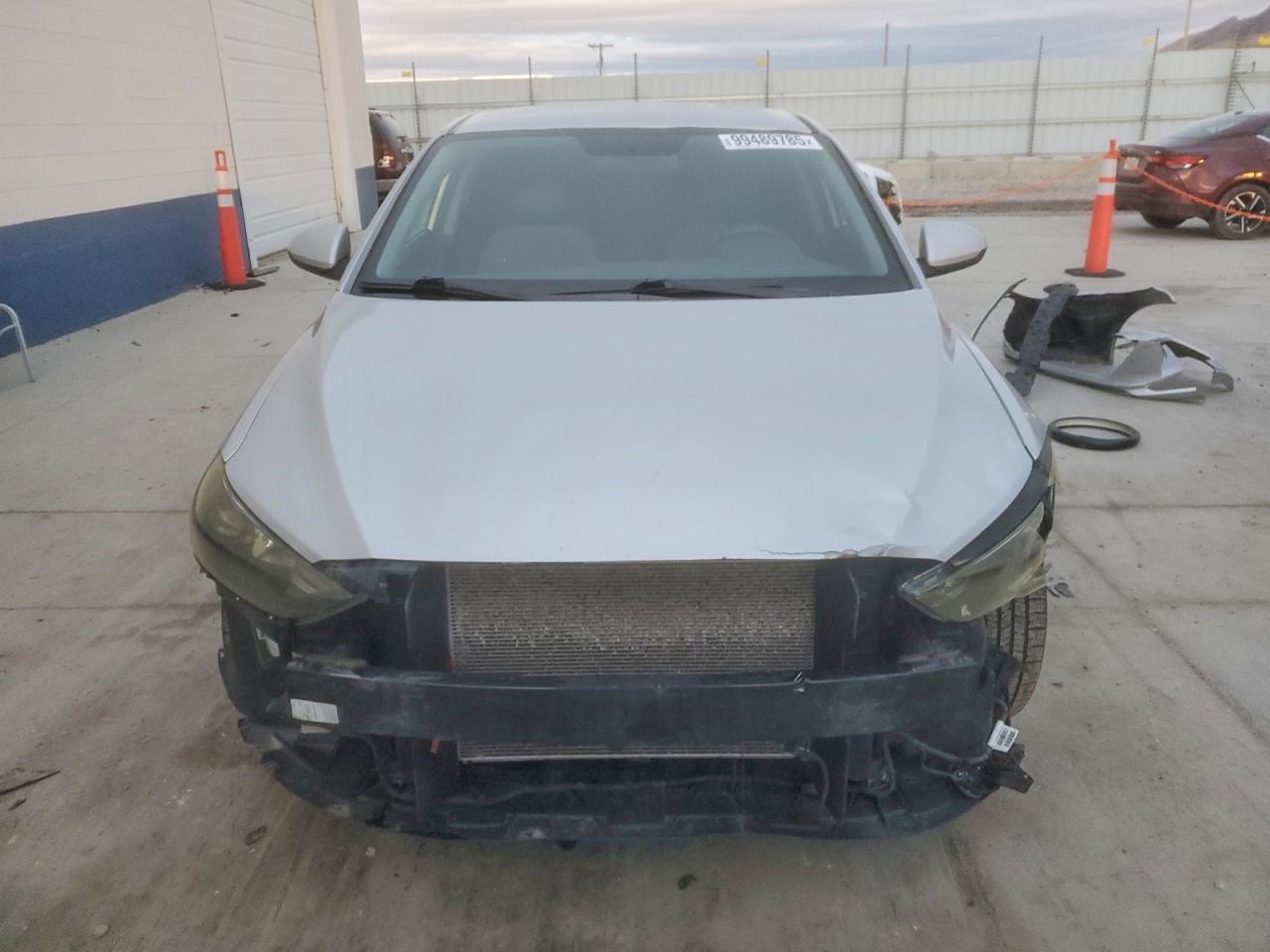2018 HYUNDAI ELANTRA SEL photo 5