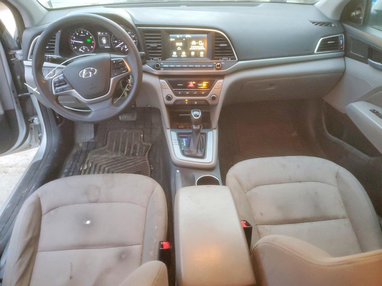 2018 HYUNDAI ELANTRA SEL photo 8