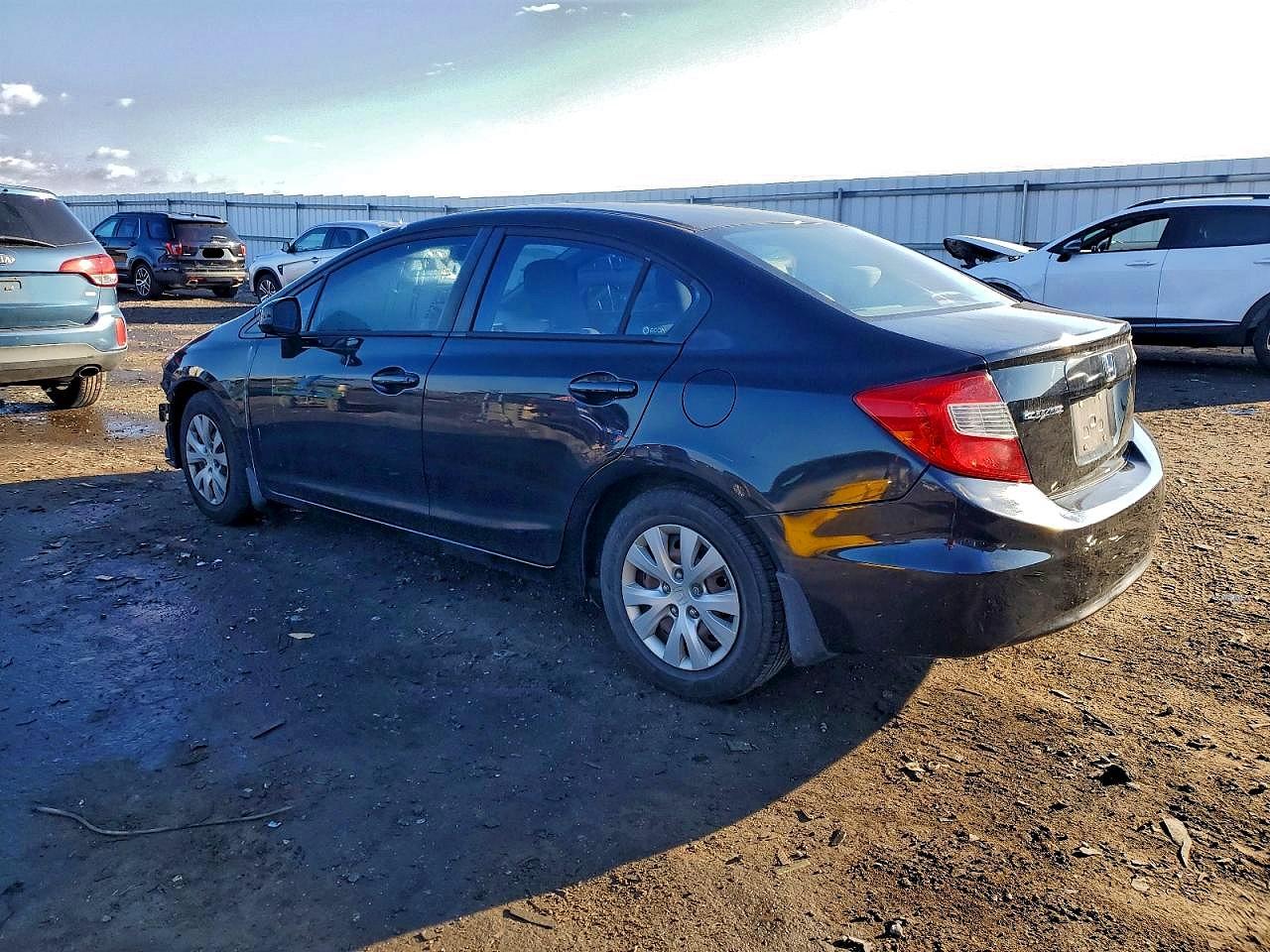 2012 HONDA CIVIC LX photo 2
