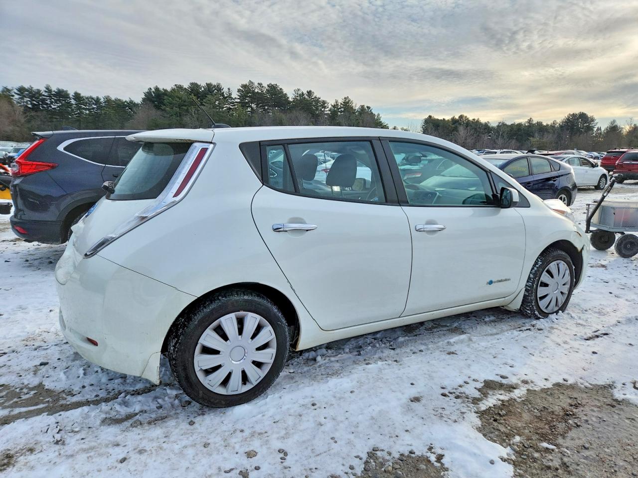 2015 NISSAN LEAF photo 3
