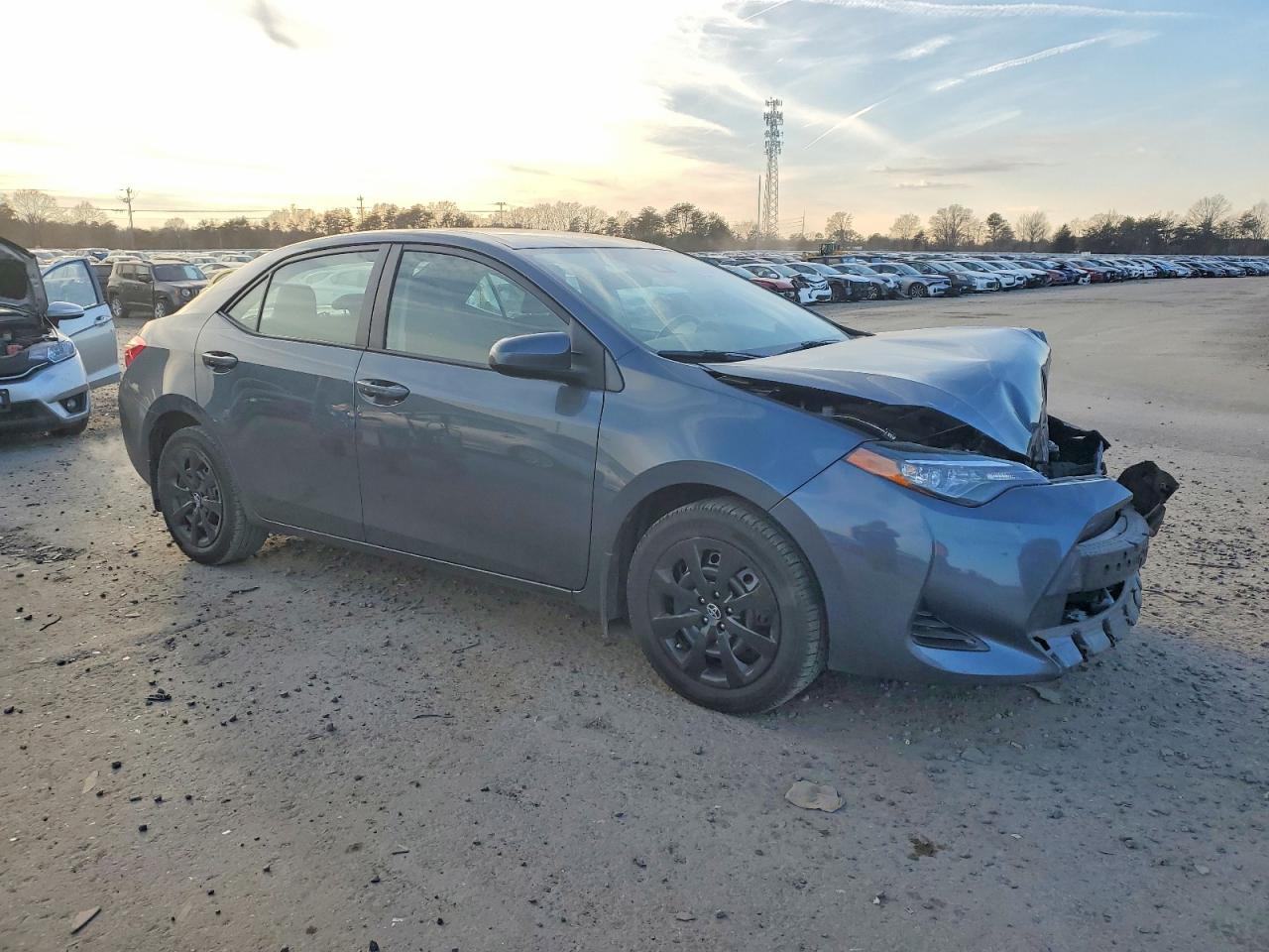 2017 TOYOTA COROLLA L photo 4