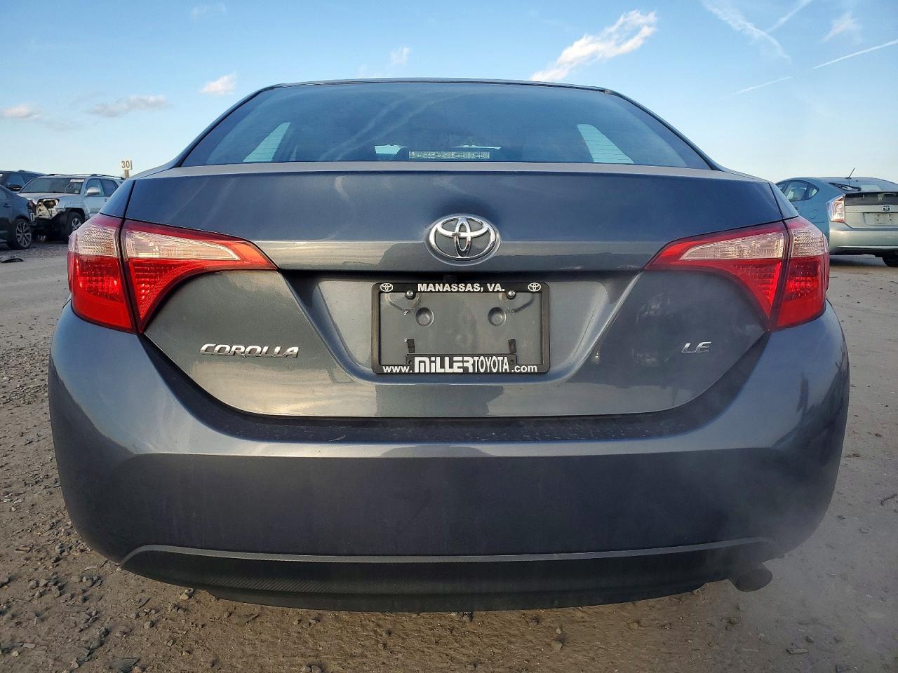2017 TOYOTA COROLLA L photo 6