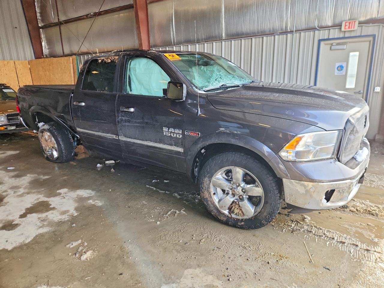 2014 RAM 1500 SLT photo 4