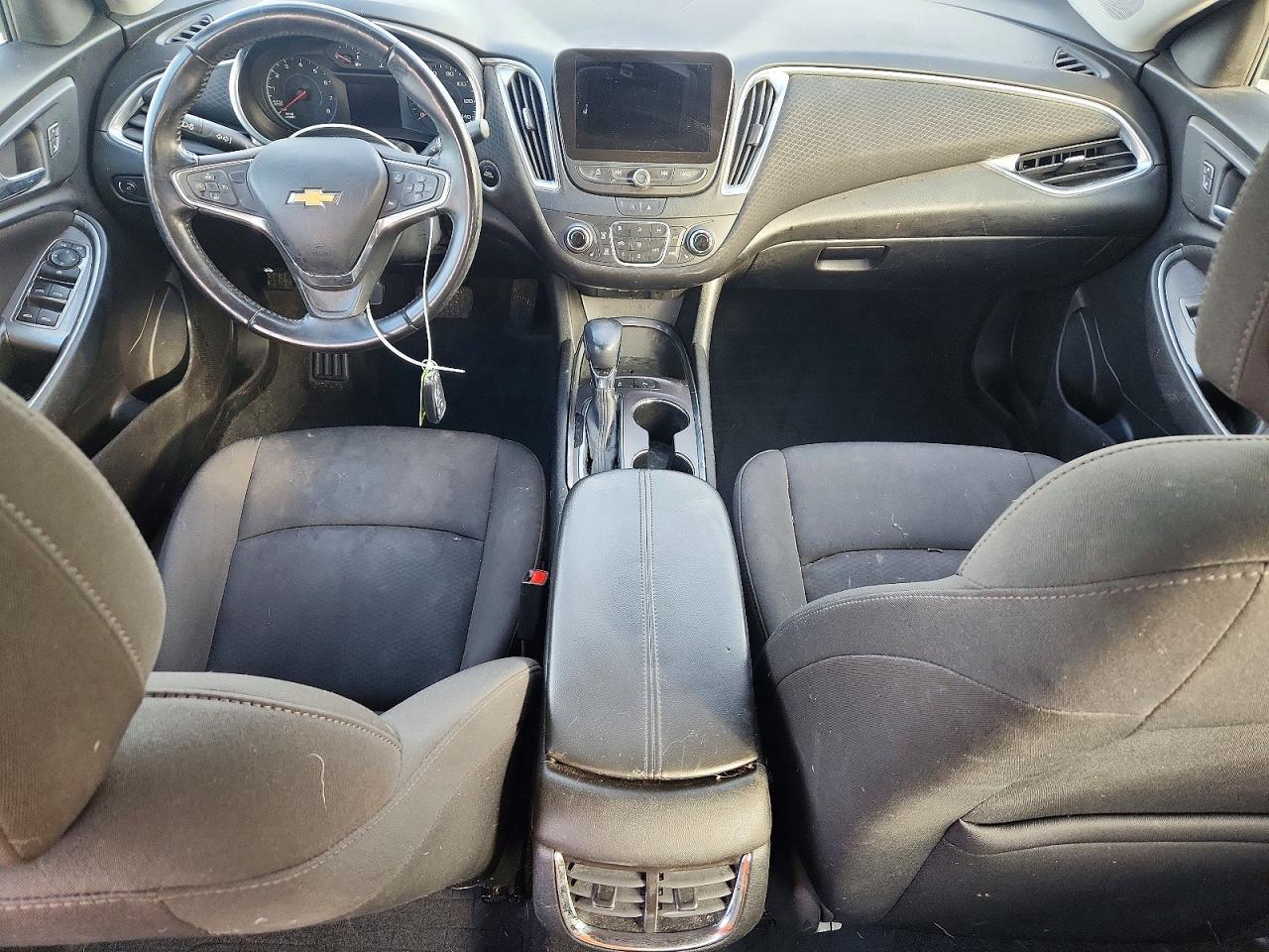 2021 CHEVROLET MALIBU LT photo 8