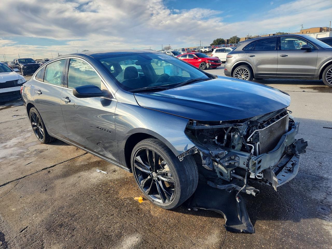 2021 CHEVROLET MALIBU LT photo 4