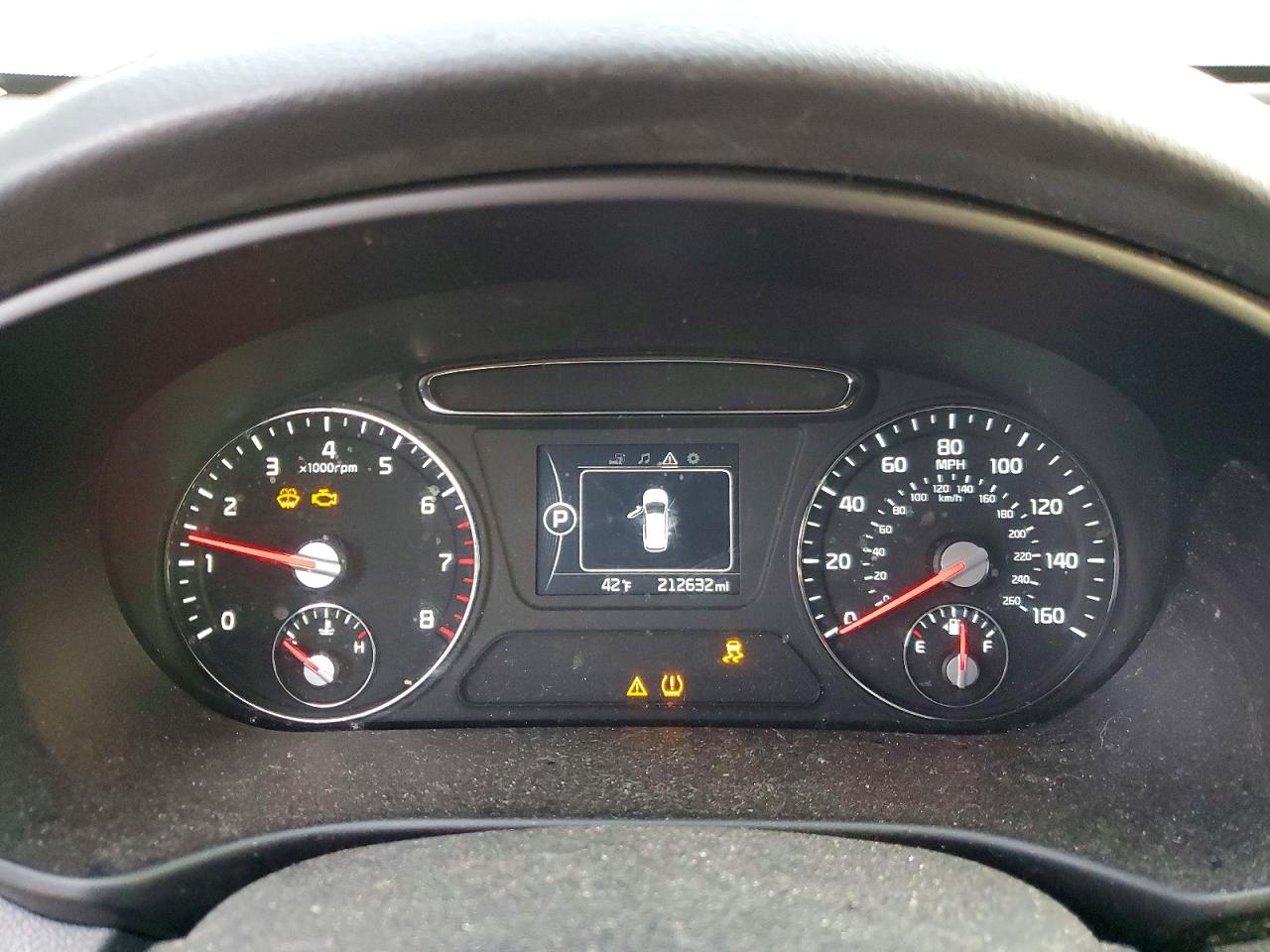2017 KIA SORENTO LX photo 9