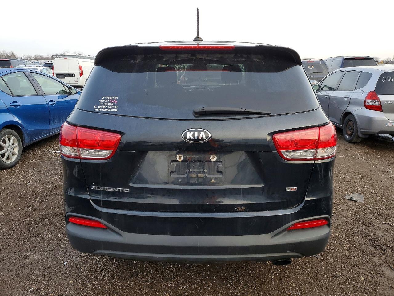 2017 KIA SORENTO LX photo 6