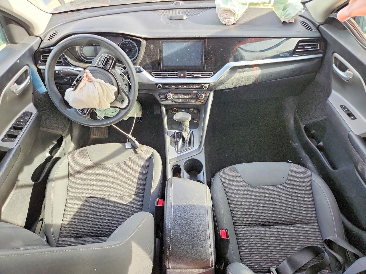 2020 KIA NIRO LX photo 8