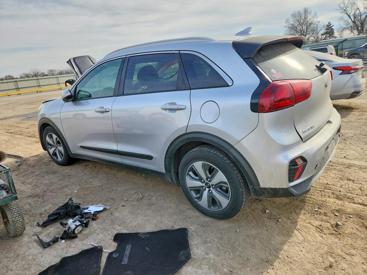 2020 KIA NIRO LX photo 2