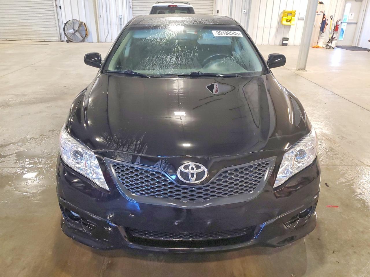 2011 TOYOTA CAMRY BASE photo 9