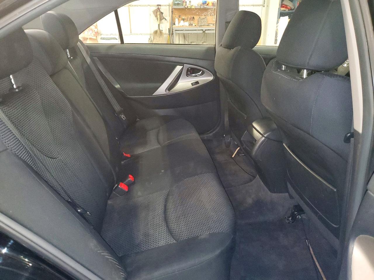 2011 TOYOTA CAMRY BASE photo 19
