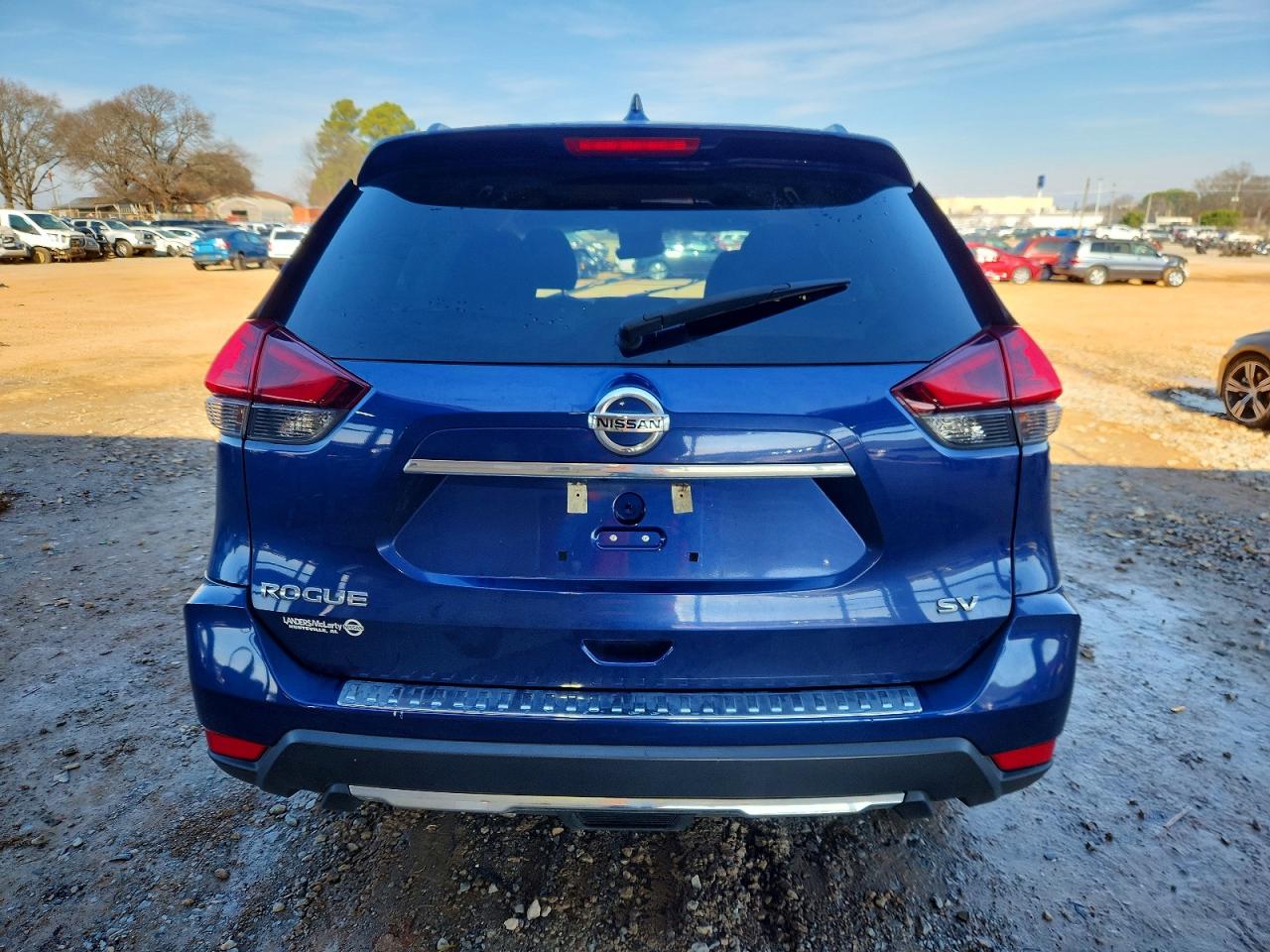 2018 NISSAN ROGUE SV photo 11