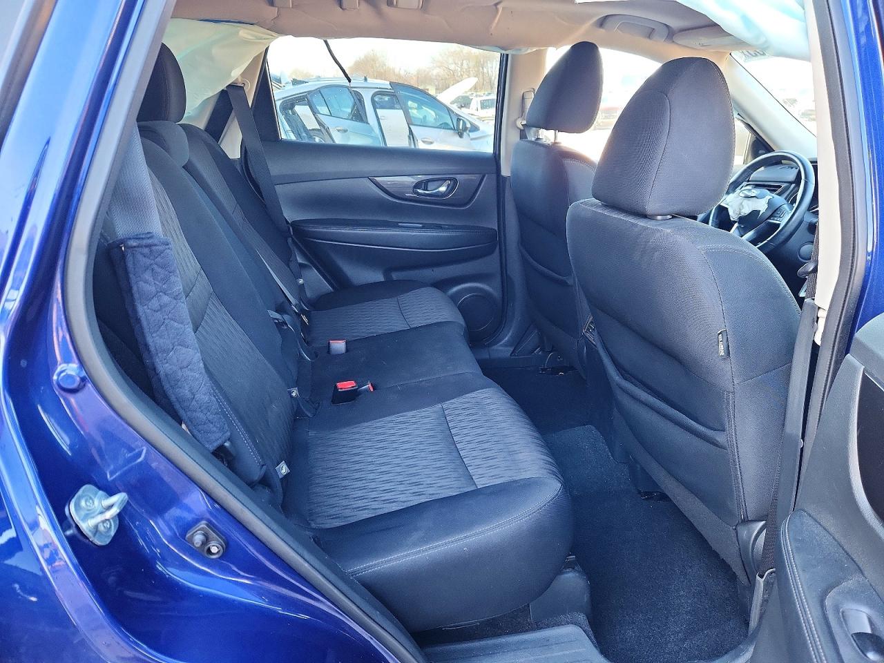 2018 NISSAN ROGUE SV photo 21