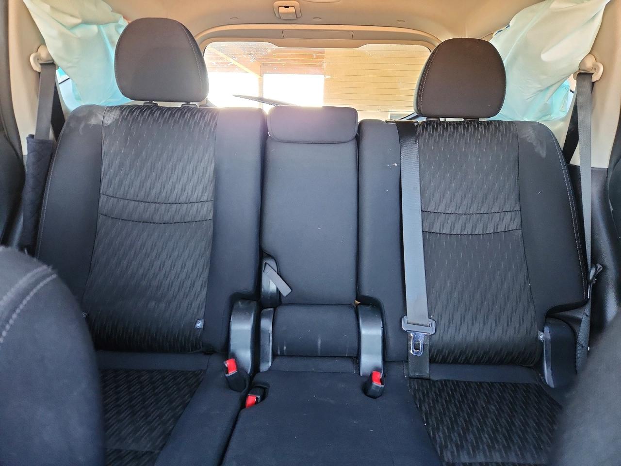 2018 NISSAN ROGUE SV photo 19