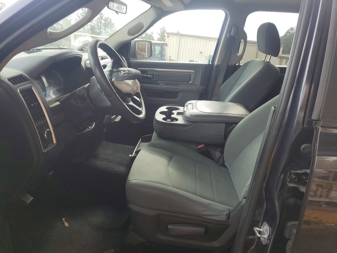 2019 RAM 1500 photo 7