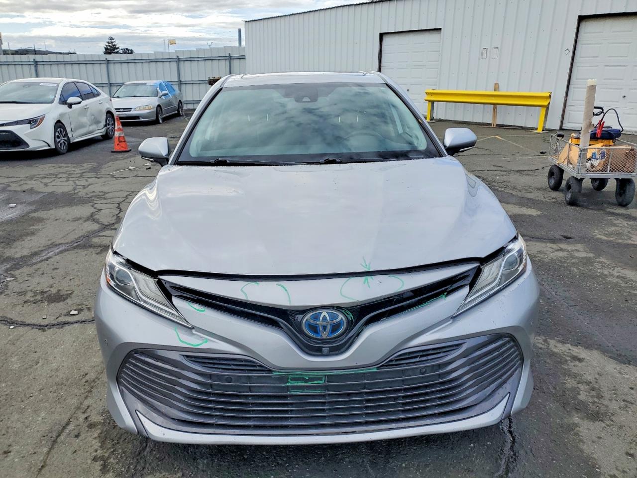 2019 TOYOTA CAMRY HYBRID photo 5