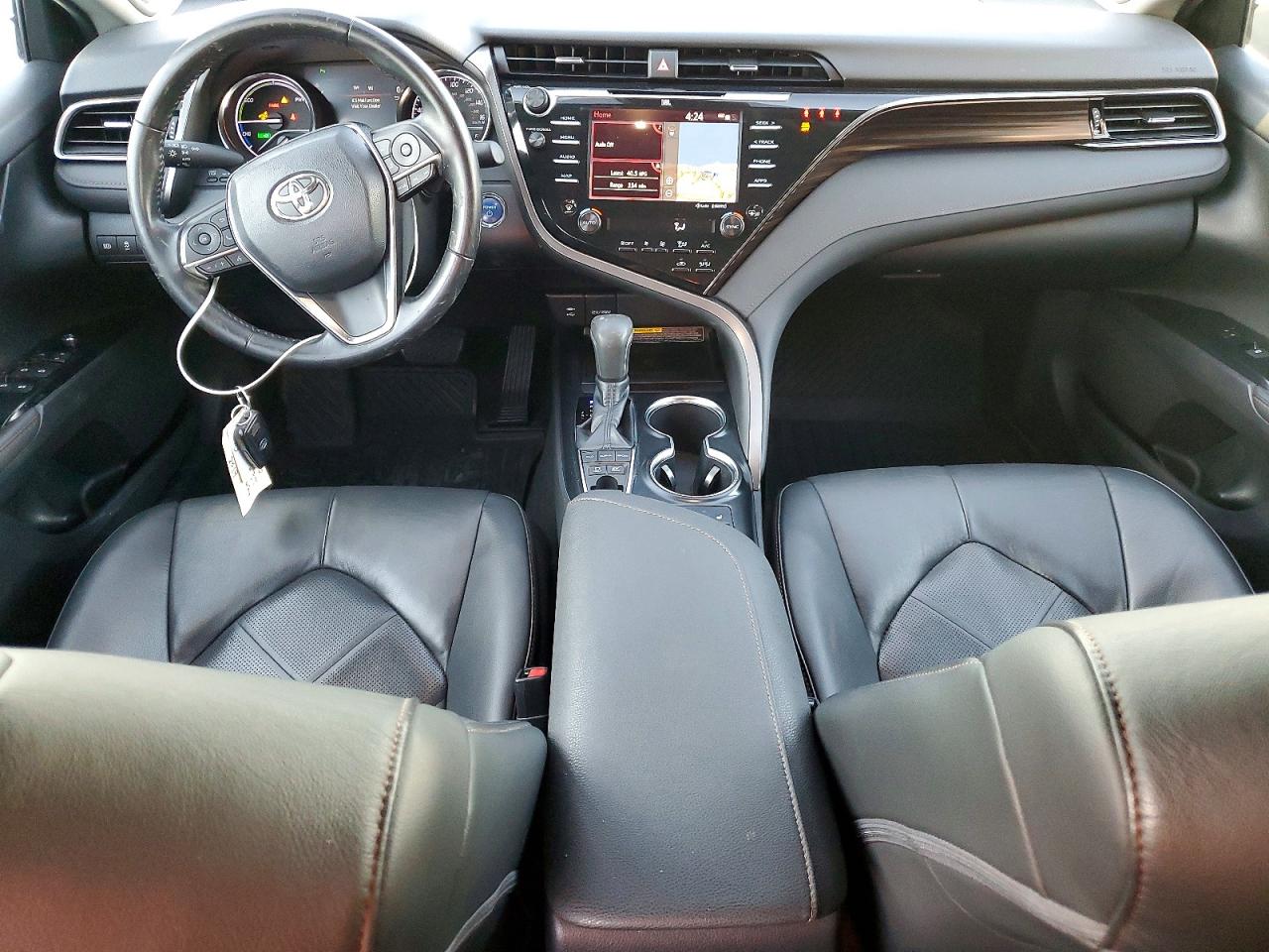 2019 TOYOTA CAMRY HYBRID photo 8