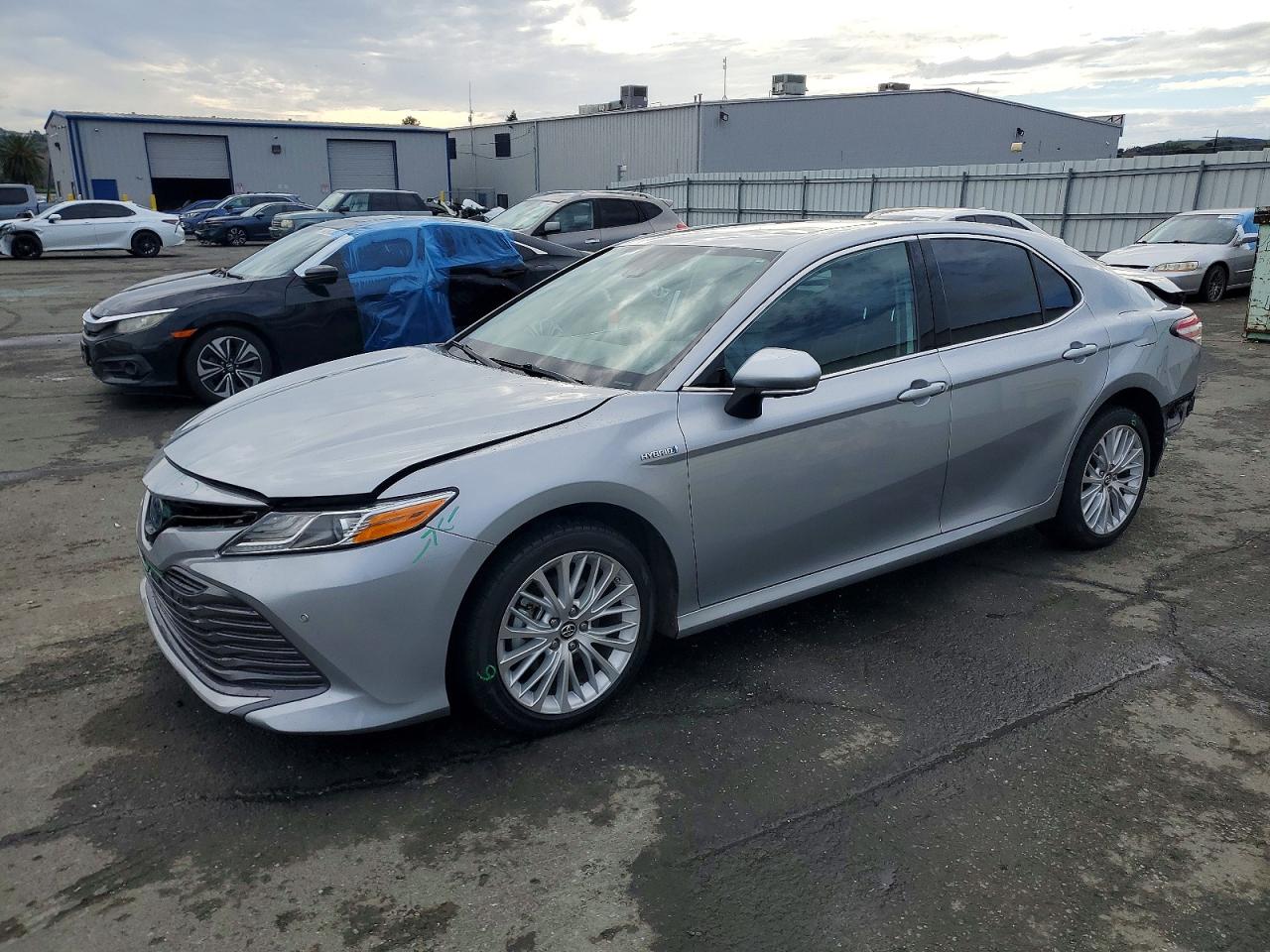 2019 TOYOTA CAMRY