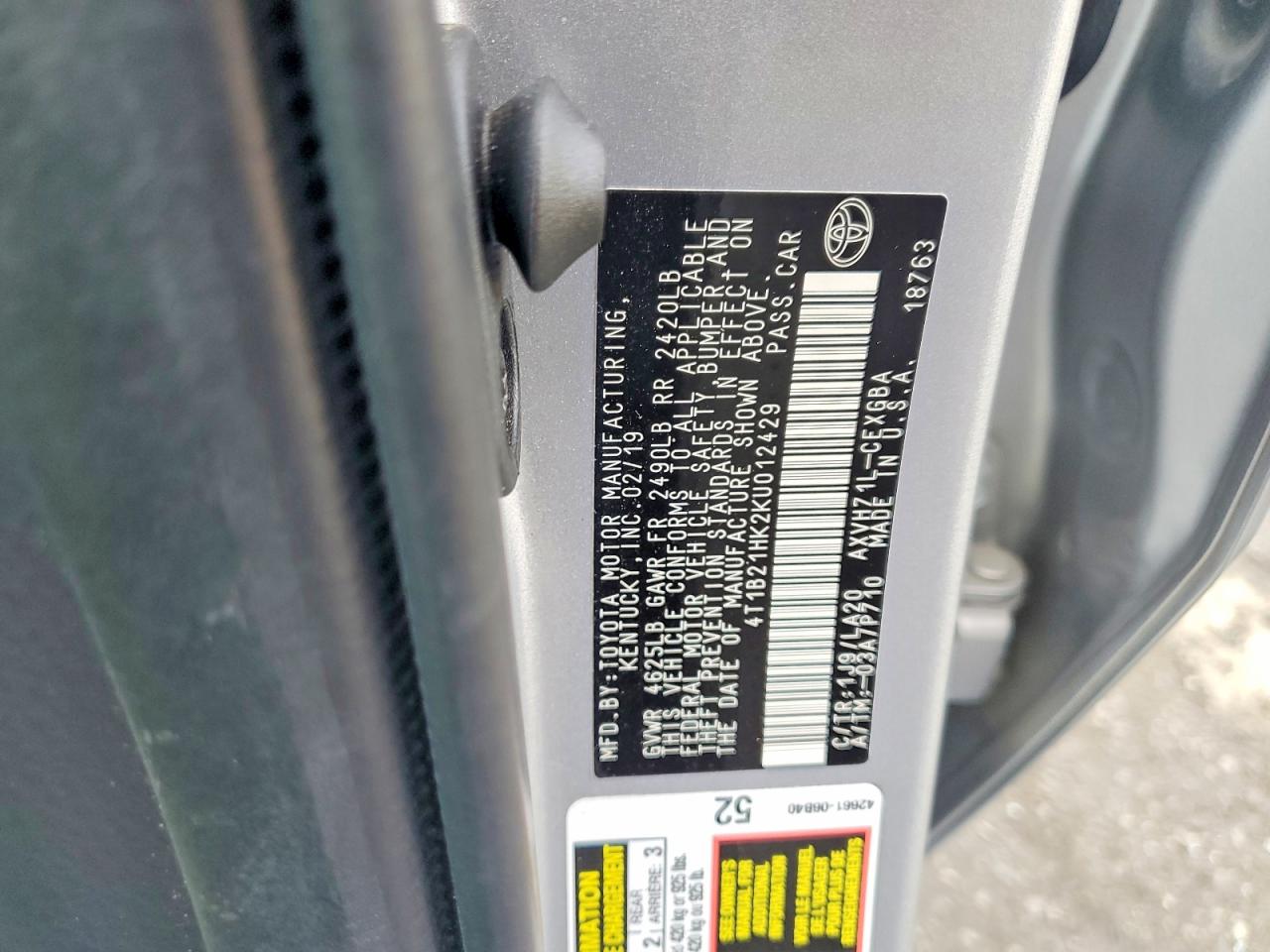 2019 TOYOTA CAMRY HYBRID photo 12