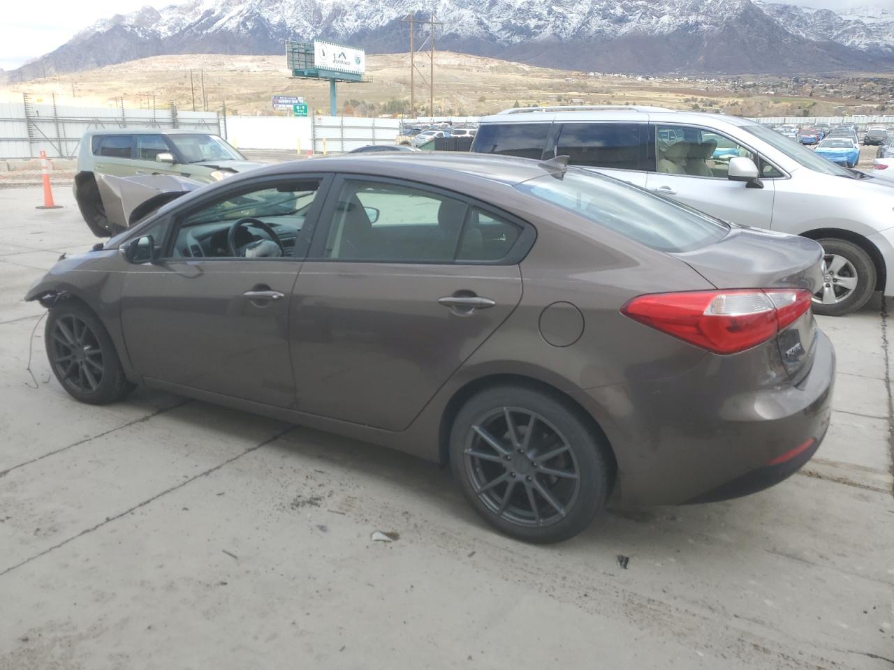 2015 KIA FORTE LX photo 2