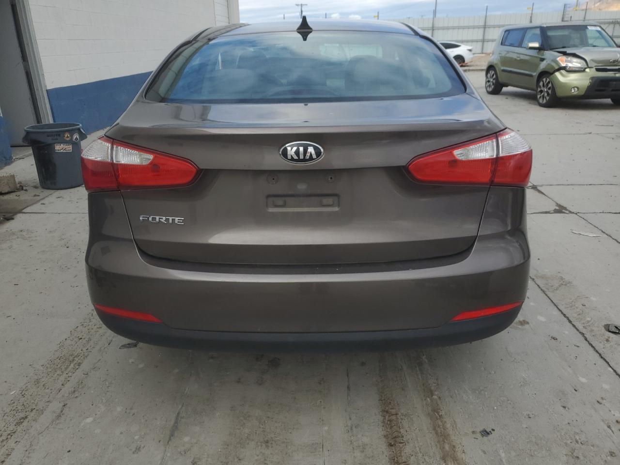 2015 KIA FORTE LX photo 6