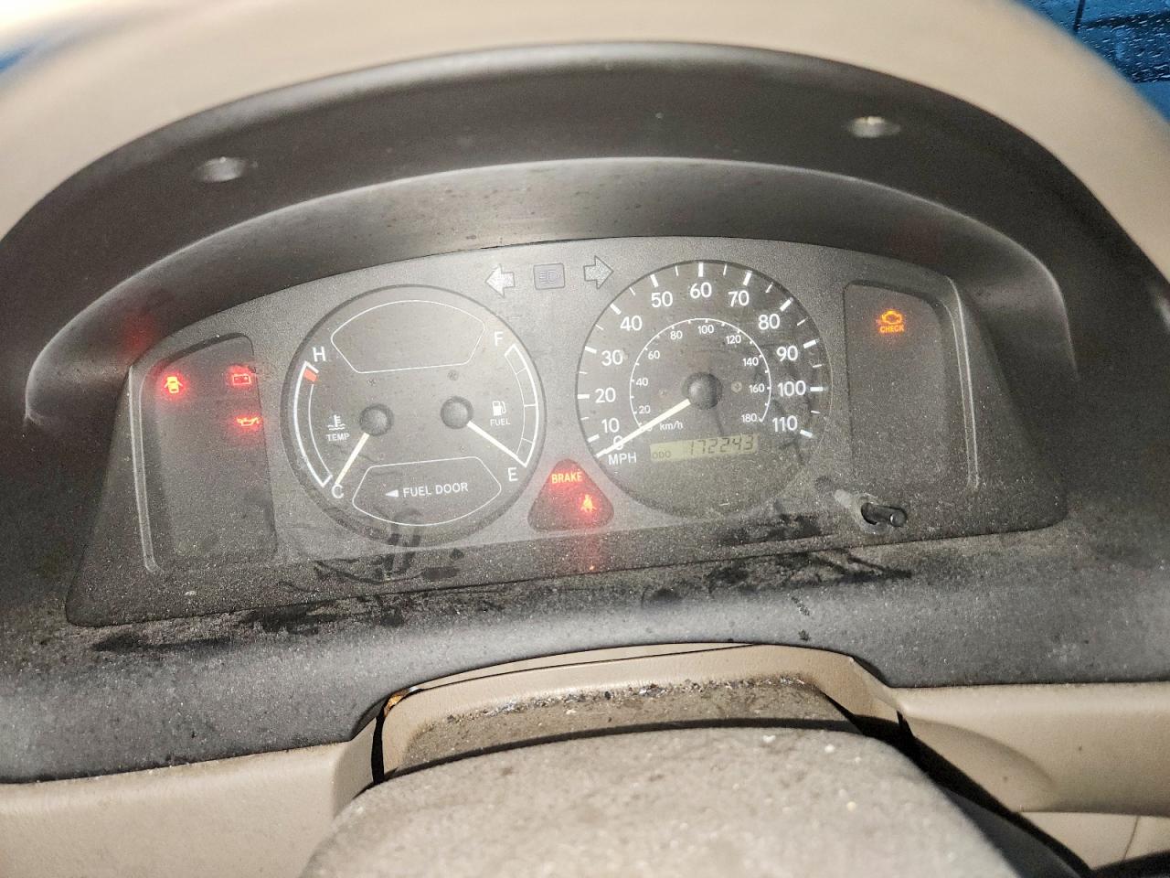 2000 TOYOTA COROLLA VE photo 9