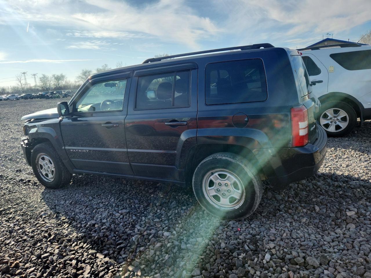 2014 JEEP PATRIOT SPORT photo 2