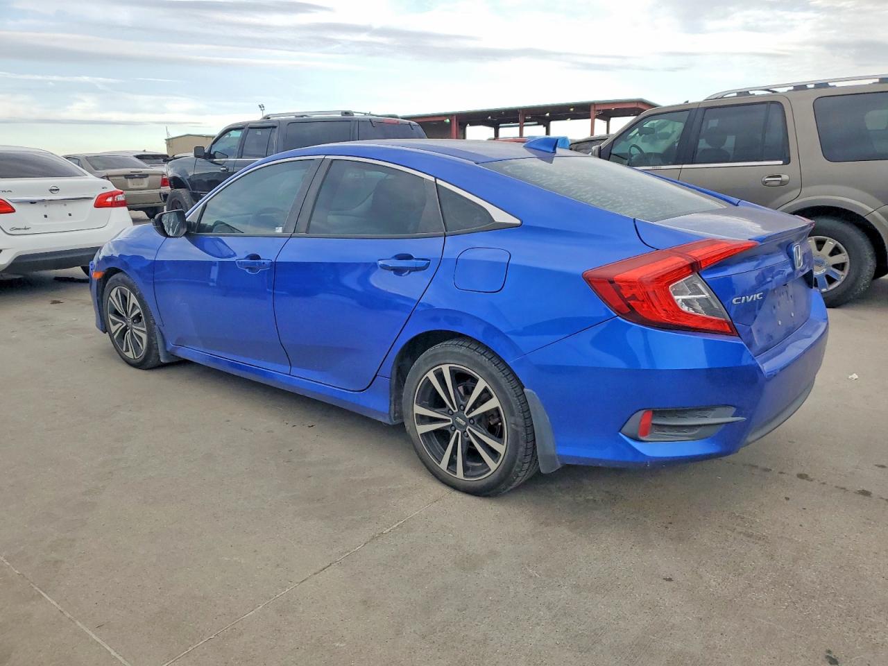 2016 HONDA CIVIC EX photo 2