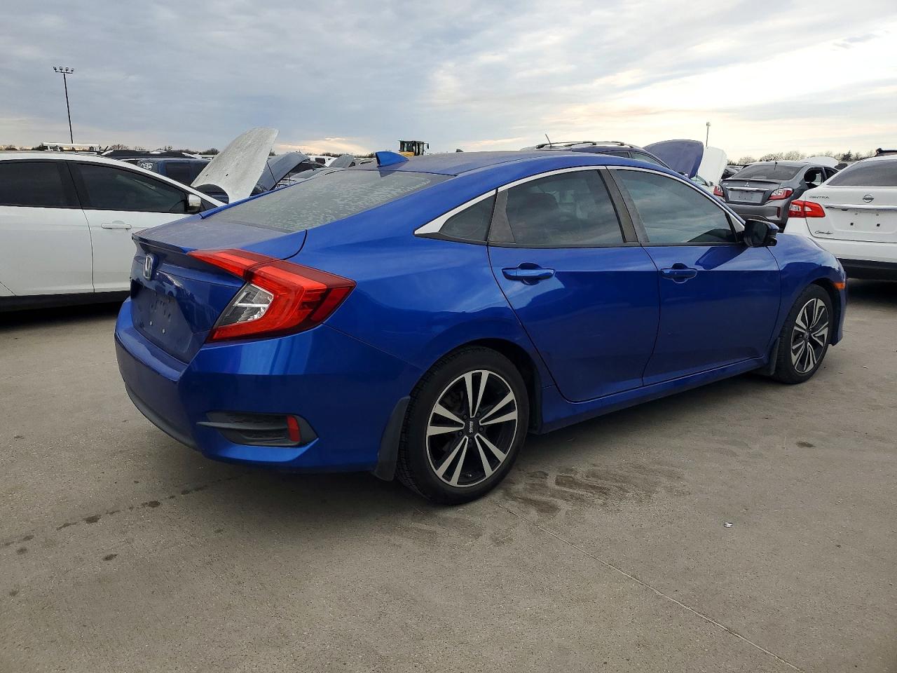2016 HONDA CIVIC EX photo 3