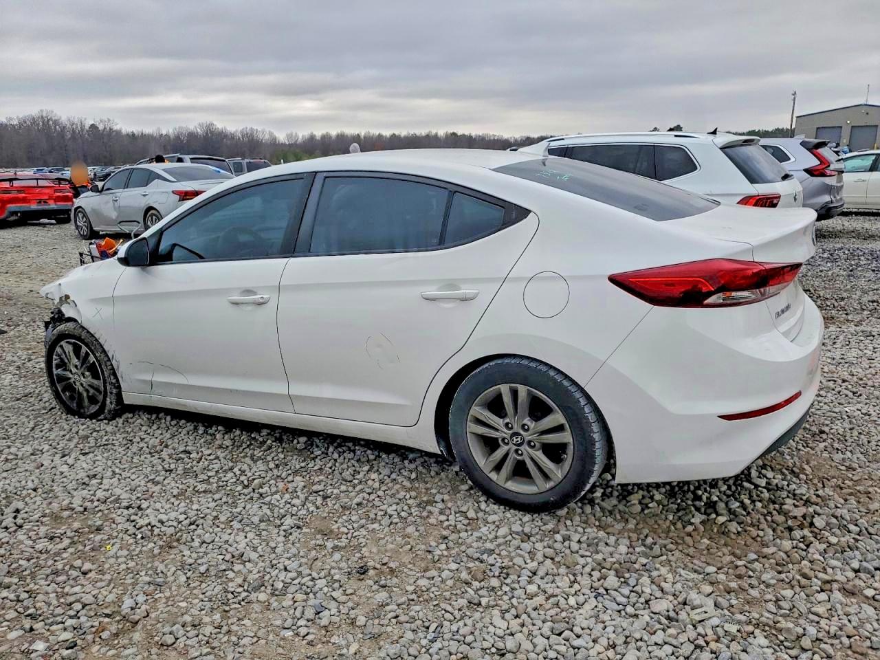 2017 HYUNDAI ELANTRA SE photo 2
