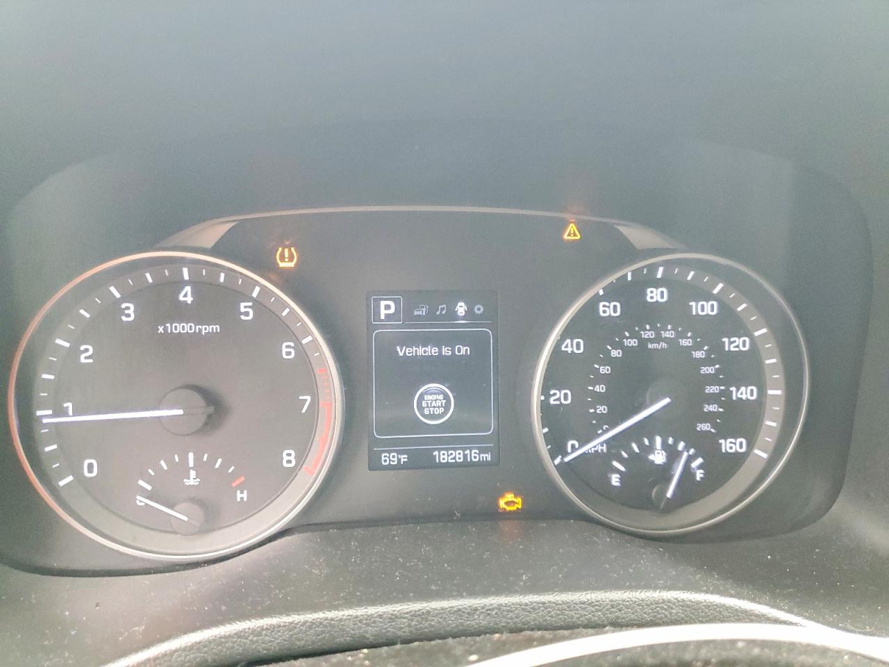 2017 HYUNDAI ELANTRA SE photo 9