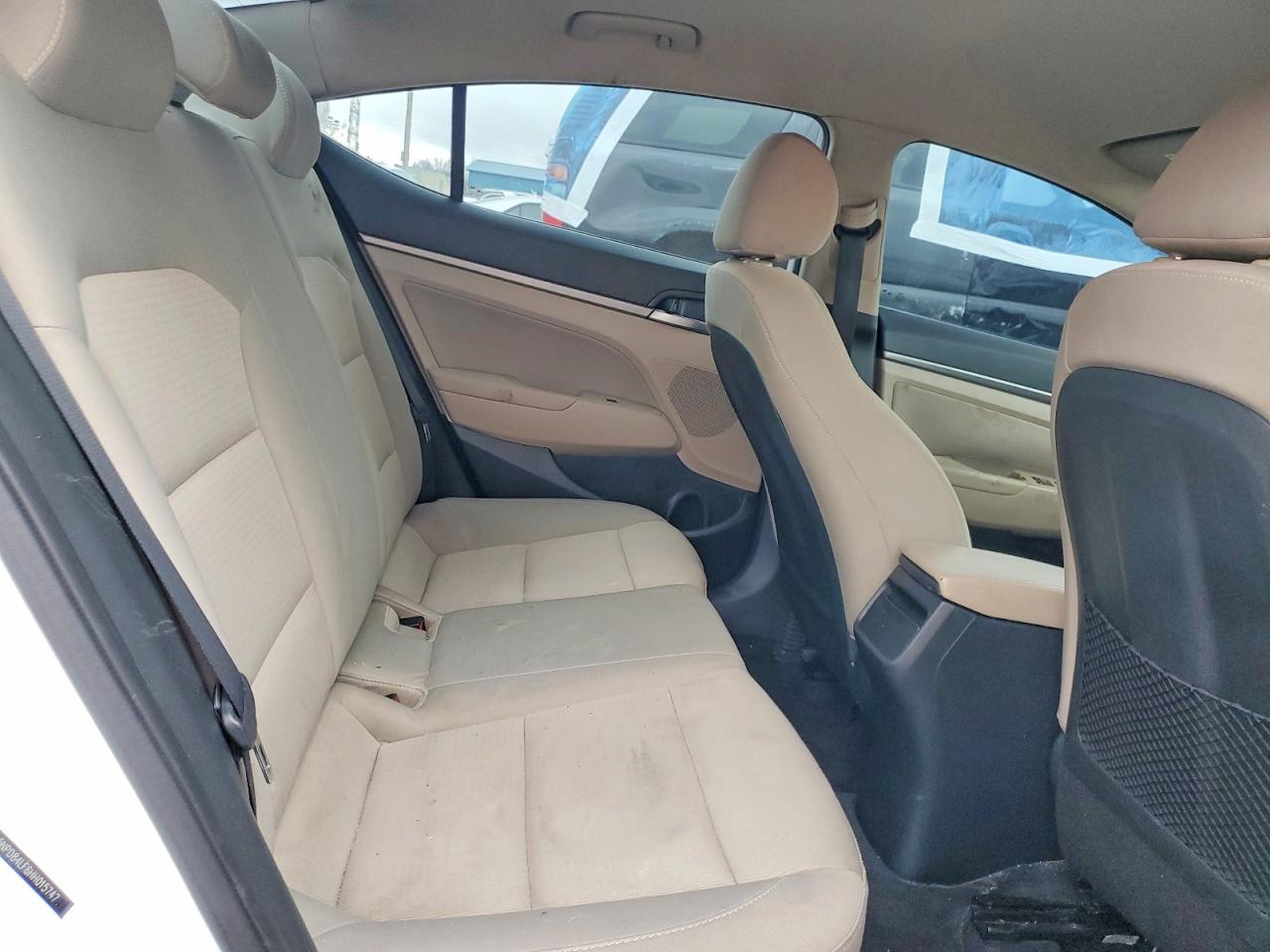 2017 HYUNDAI ELANTRA SE photo 10