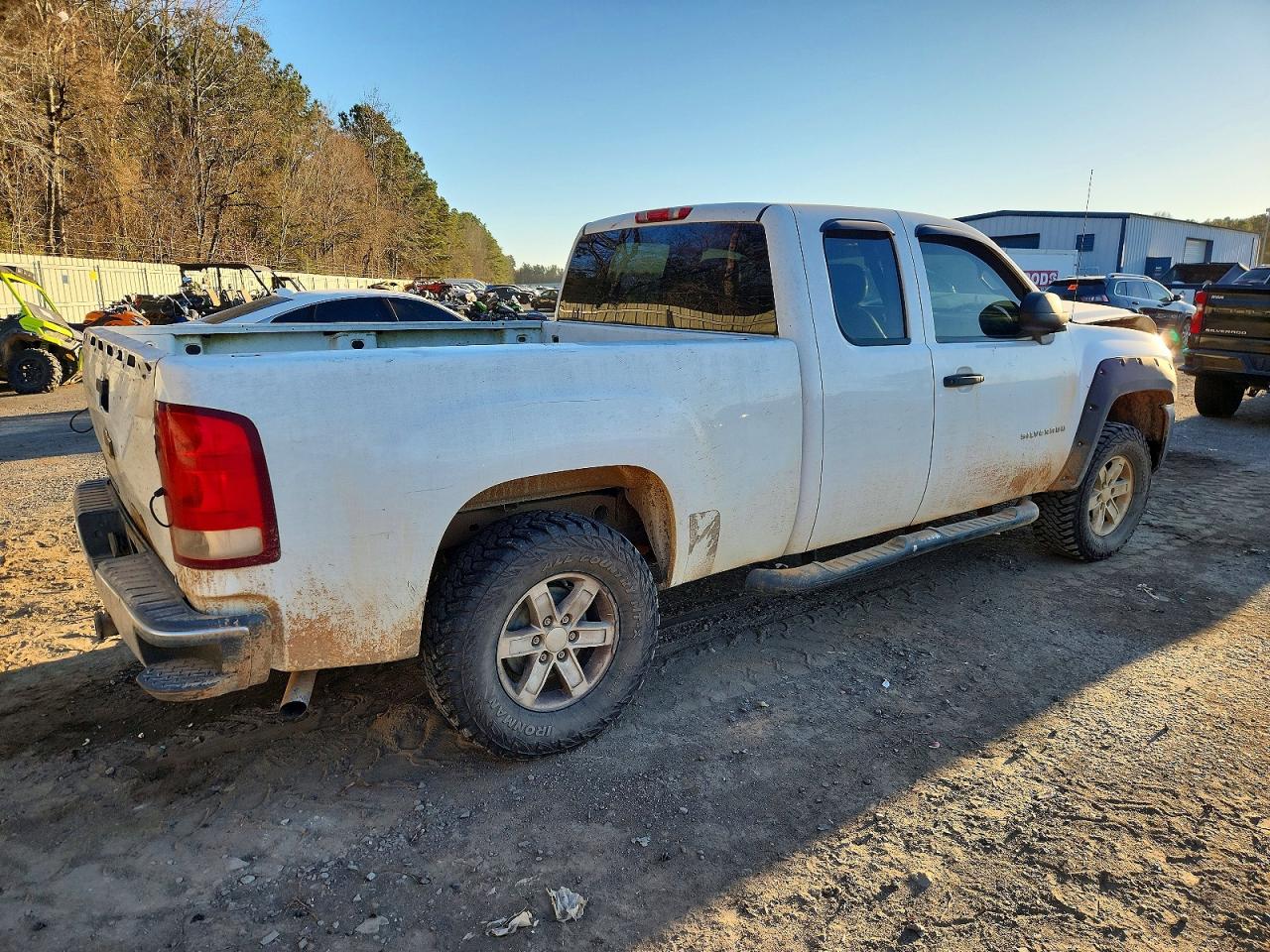 2010 CHEVROLET SILVERADO K1500 photo 5