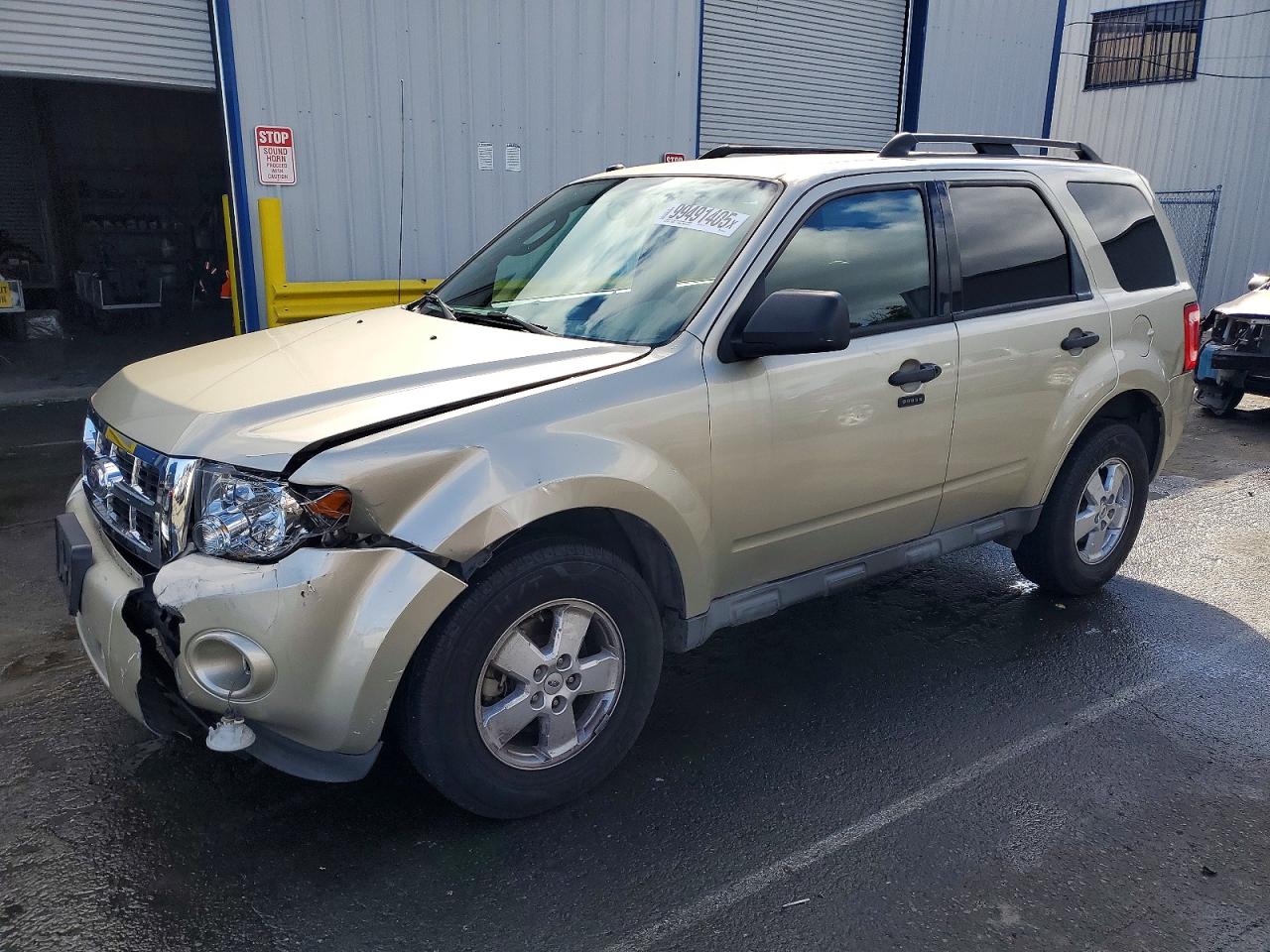 2010 FORD ESCAPE