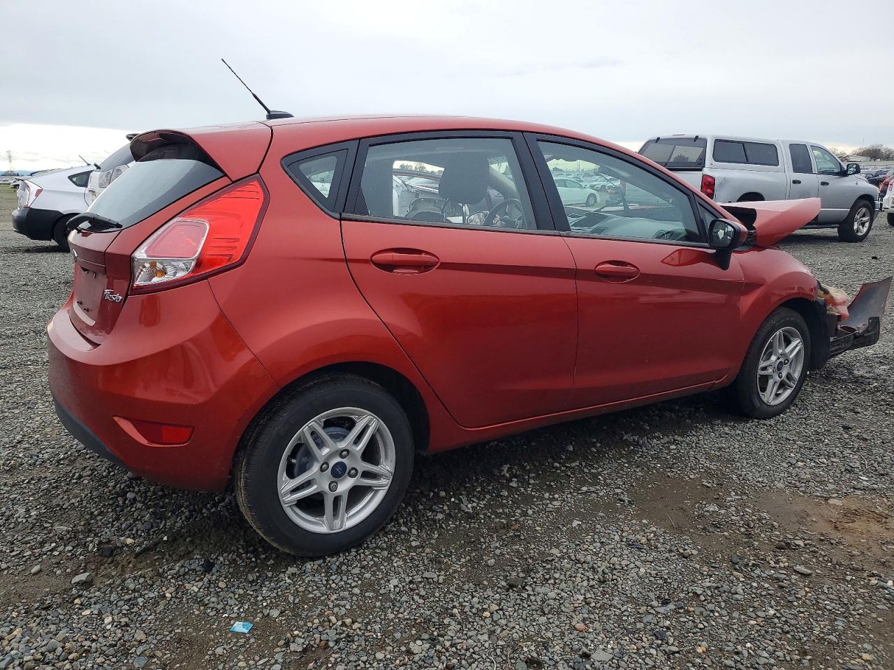 2018 FORD FIESTA SE photo 3