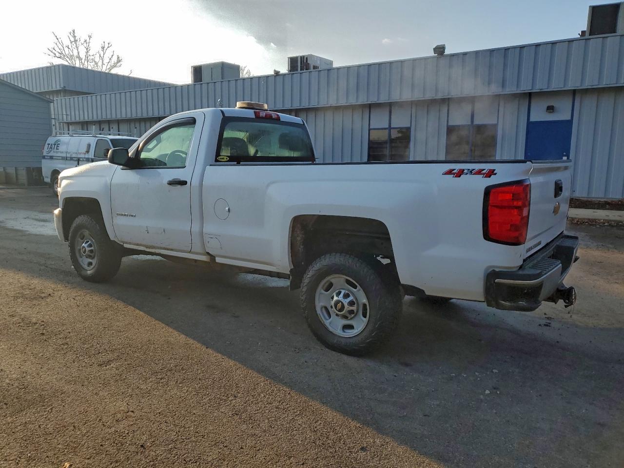 2018 CHEVROLET SILVERADO K2500 HEAVY DUTY photo 3