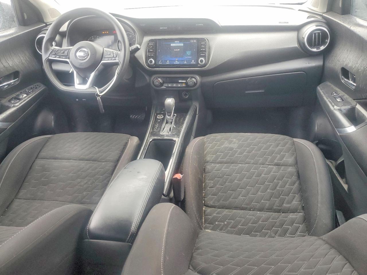 2021 NISSAN KICKS SV photo 8