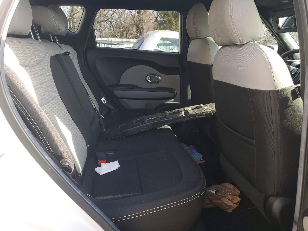 2015 KIA SOUL + photo 11