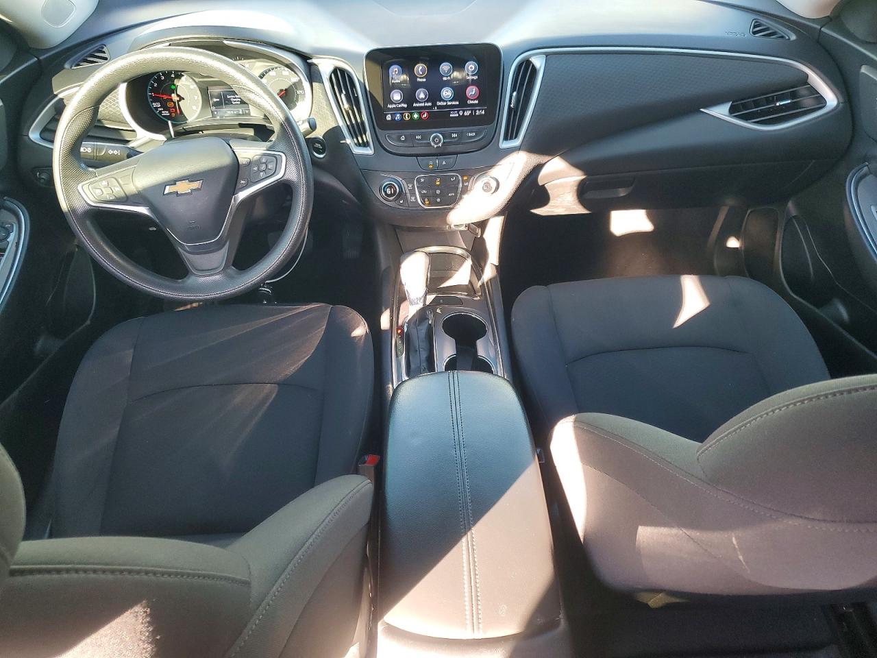 2022 CHEVROLET MALIBU LT photo 8