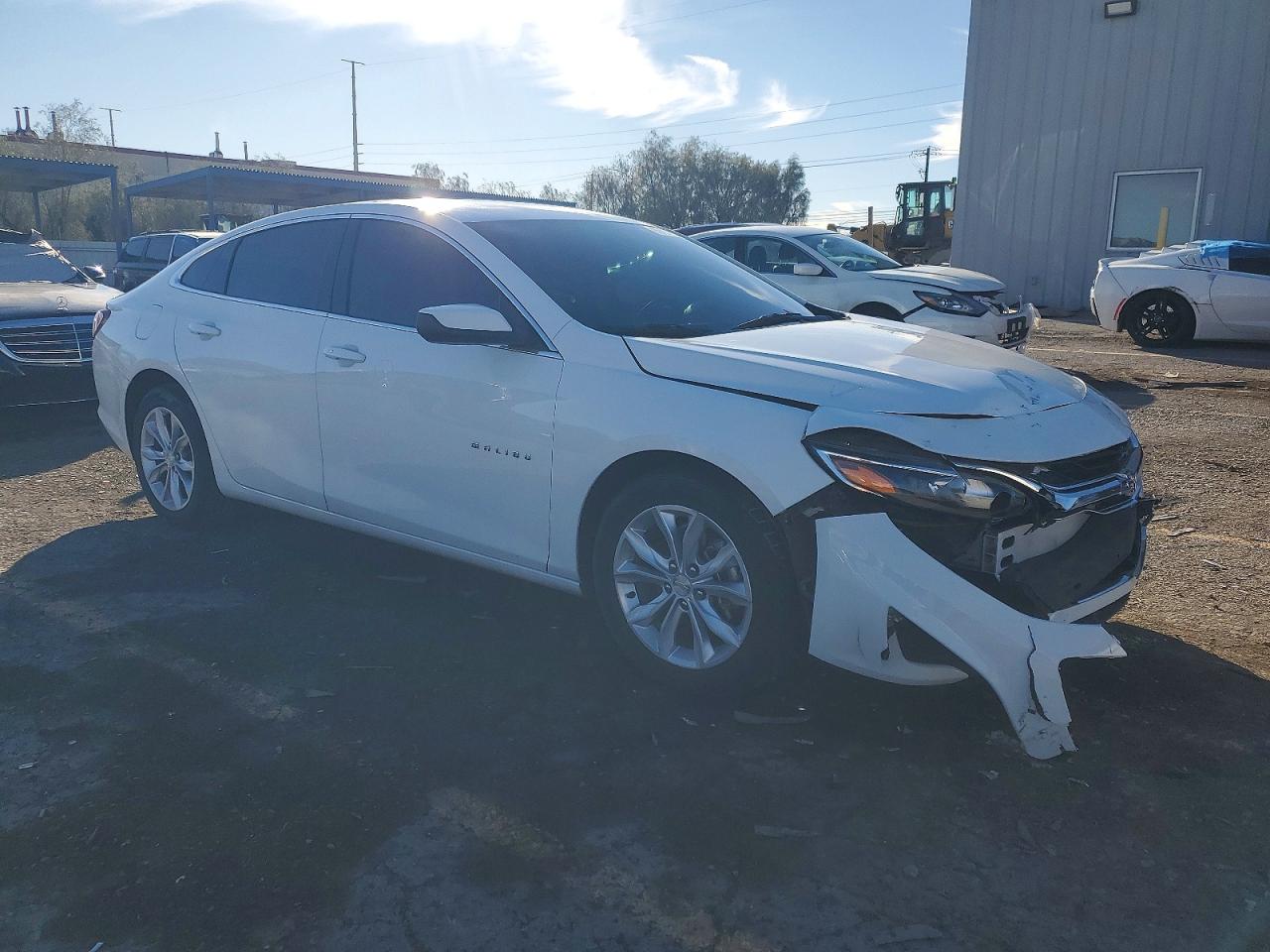 2022 CHEVROLET MALIBU LT photo 4