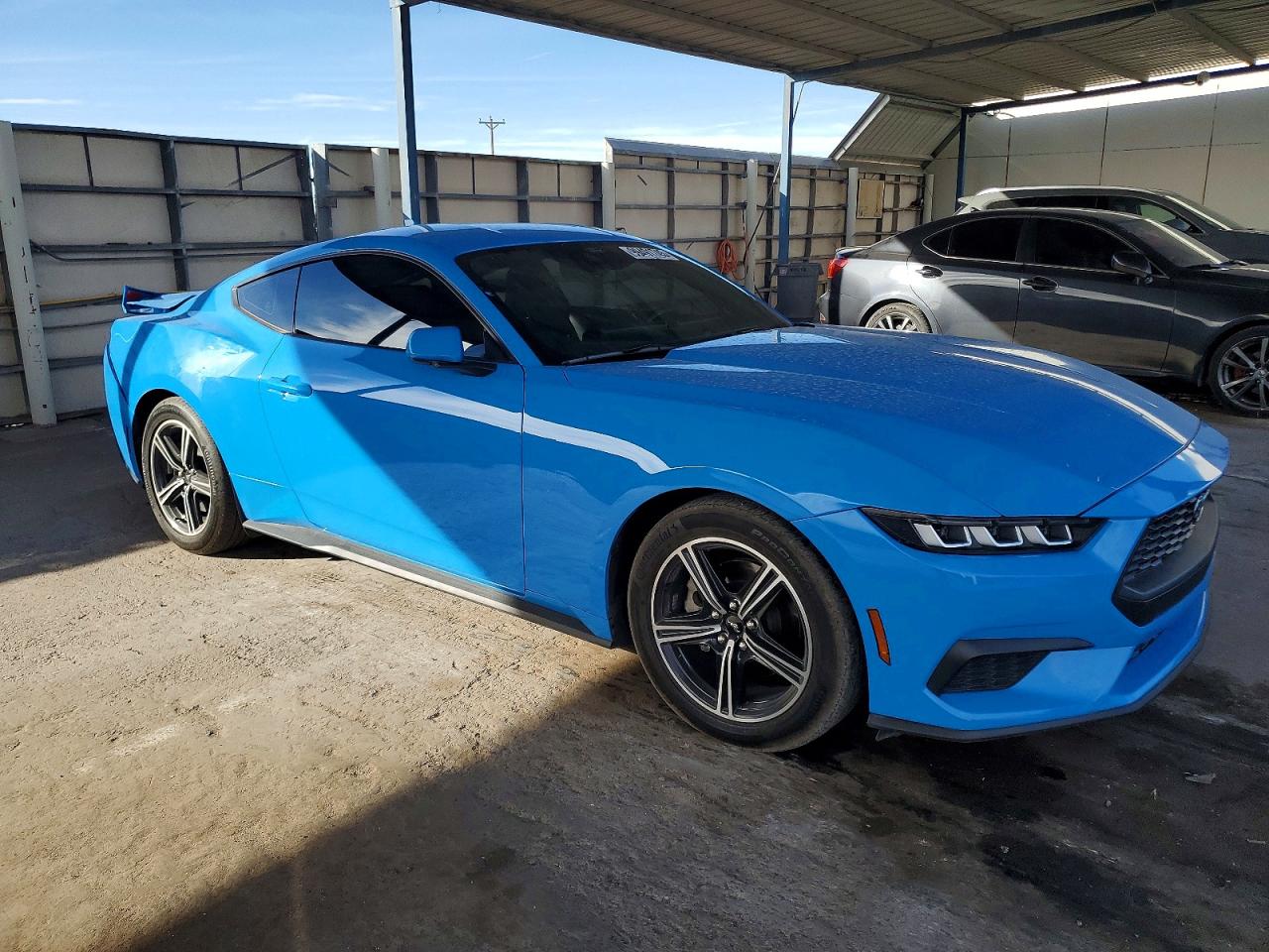 2024 FORD MUSTANG photo 10